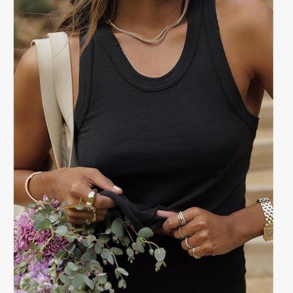 Bandier x Sincerely Jules The Willow Scoop Neck Tank Black - Picture 1 of 3